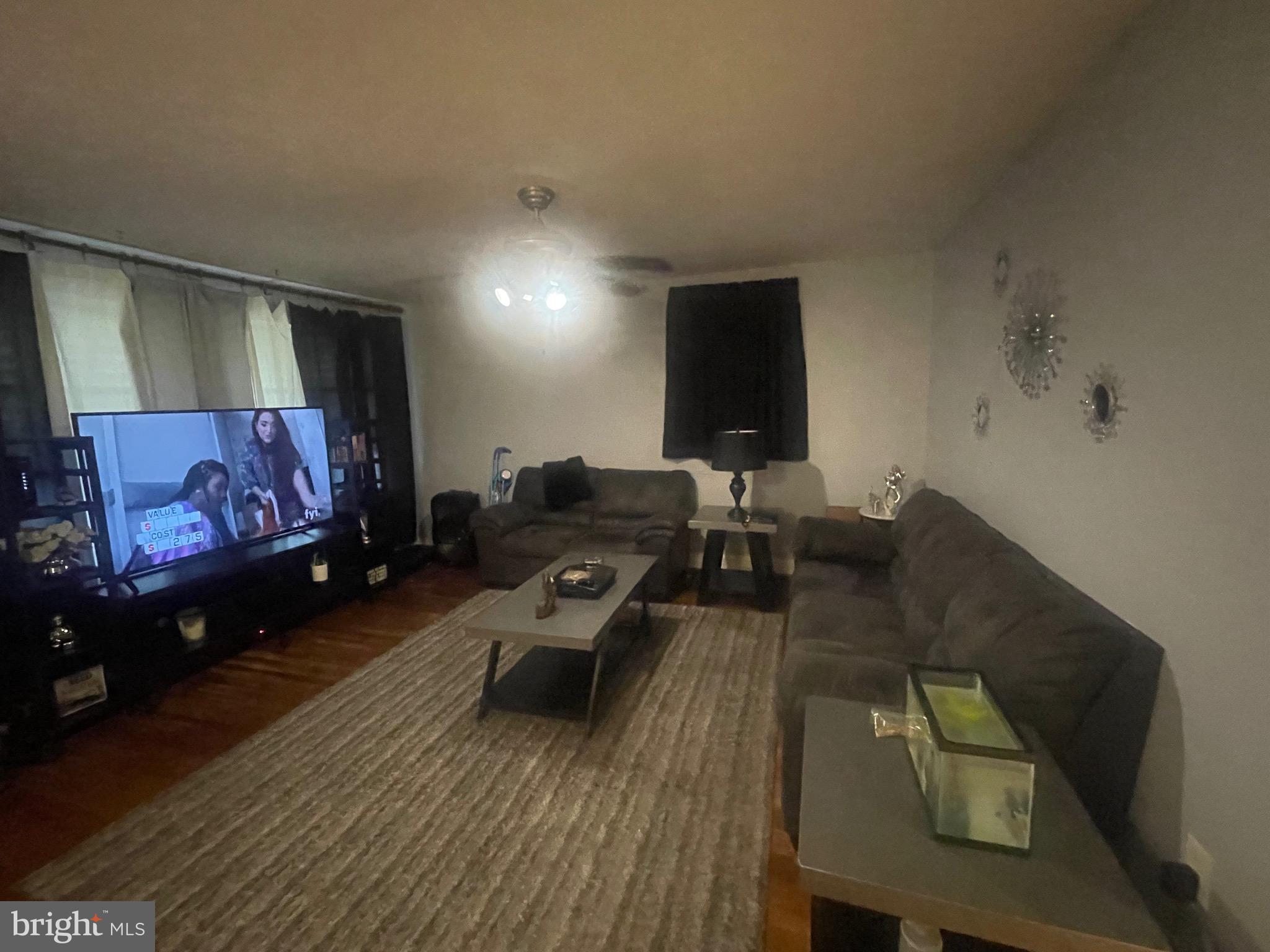 1542 44TH STREET