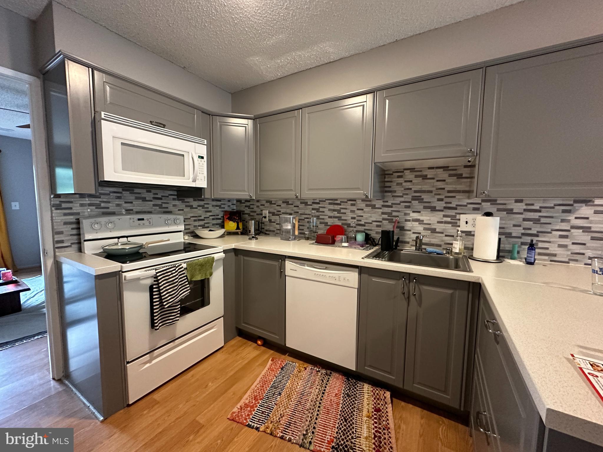 RESTON - Residential Lease