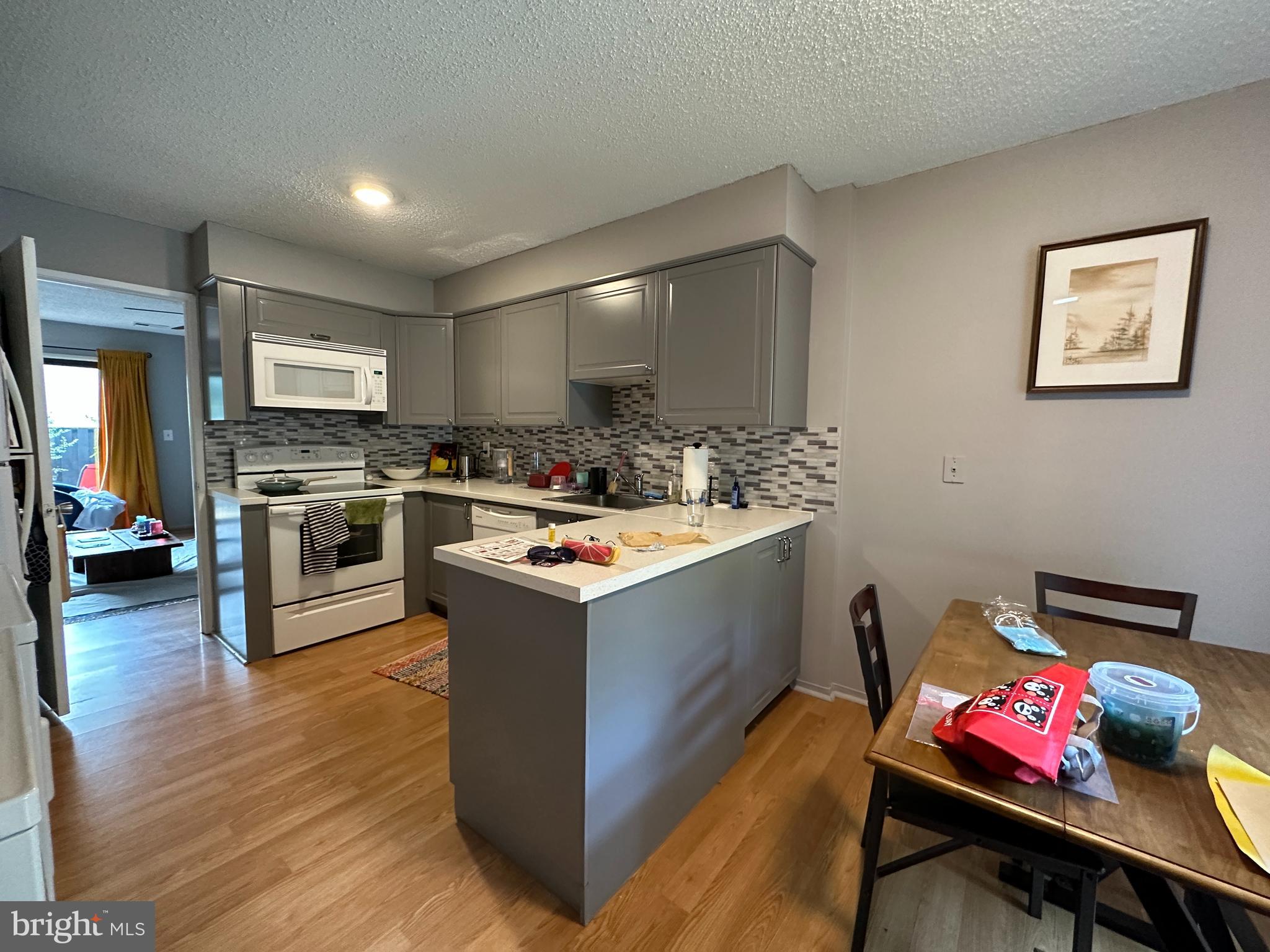 RESTON - Residential Lease