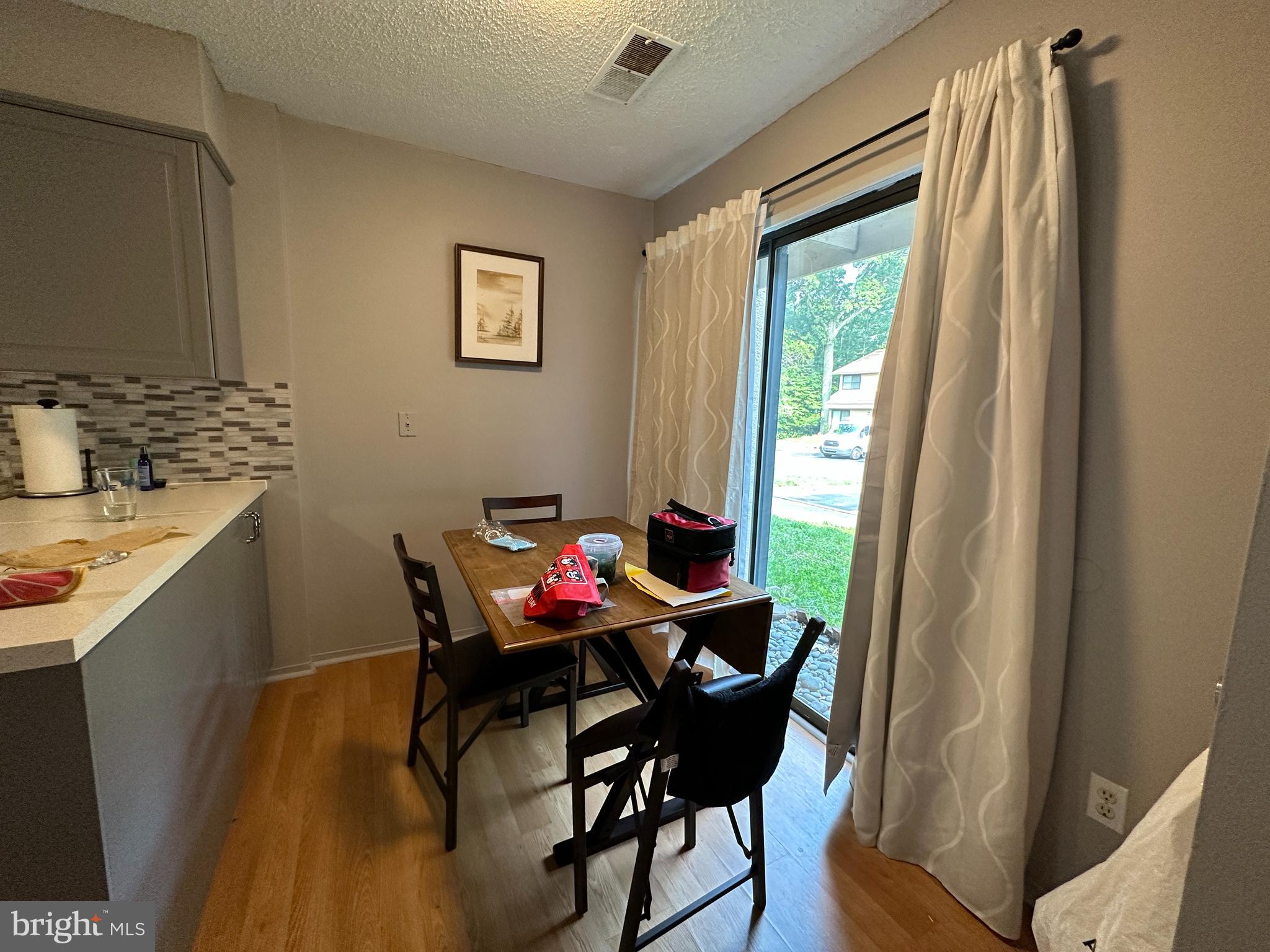 RESTON - Residential Lease