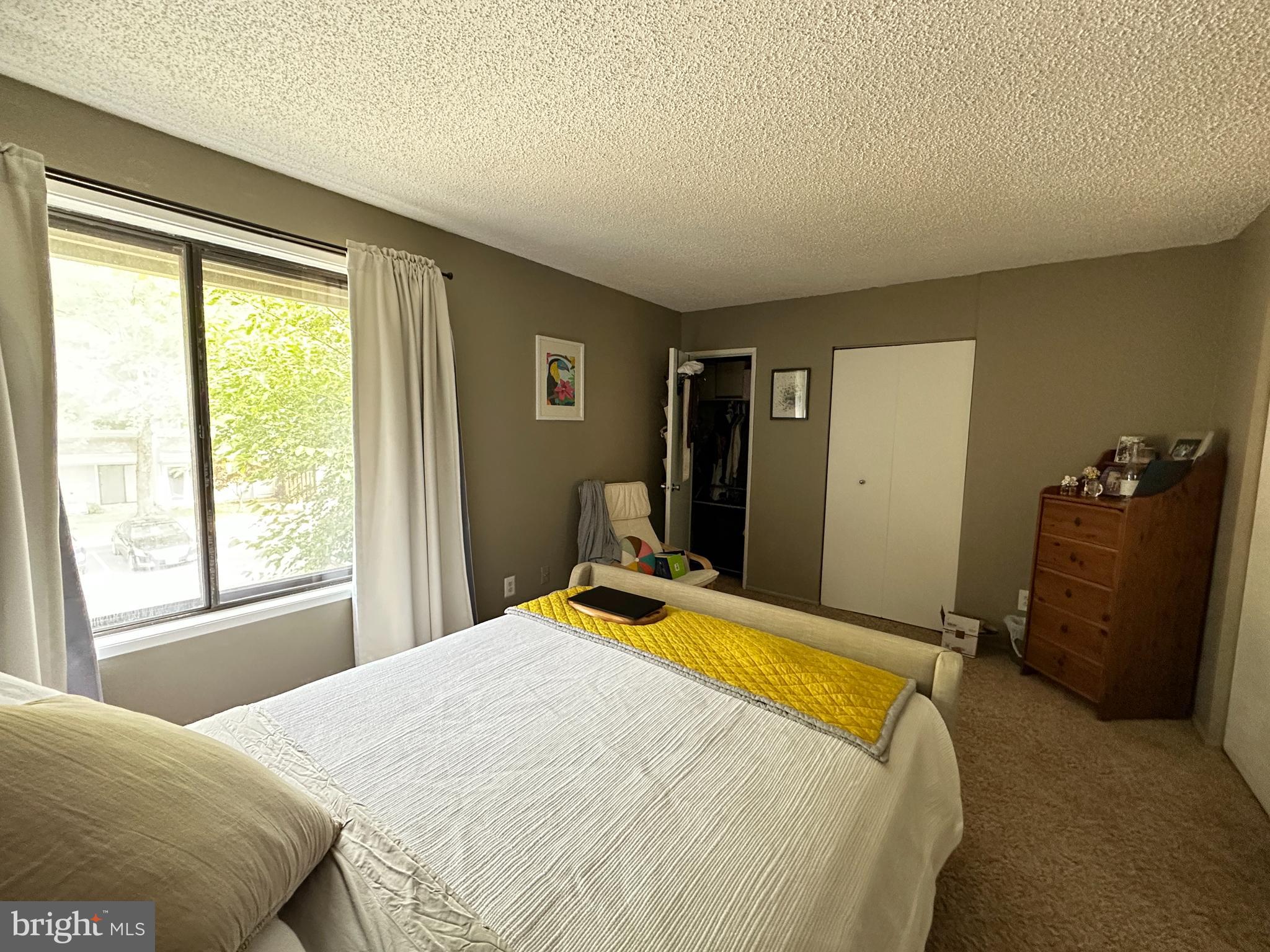 RESTON - Residential Lease