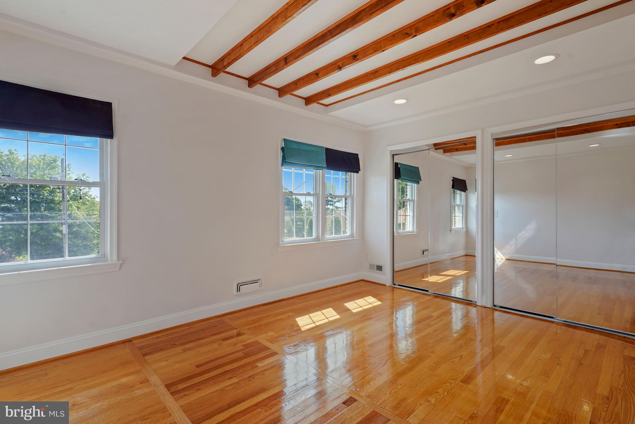 VILLAMAY - Residential Lease