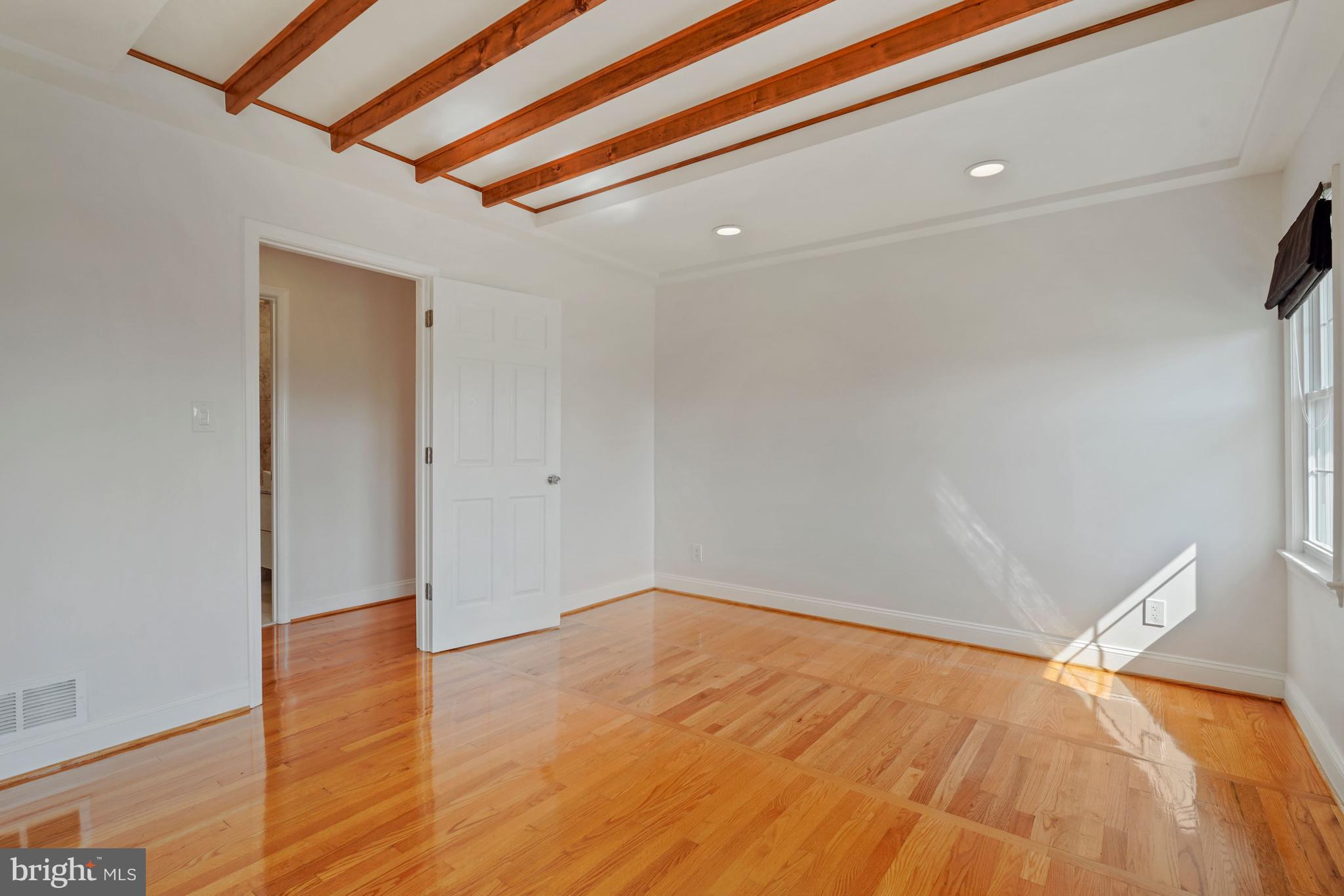 VILLAMAY - Residential Lease