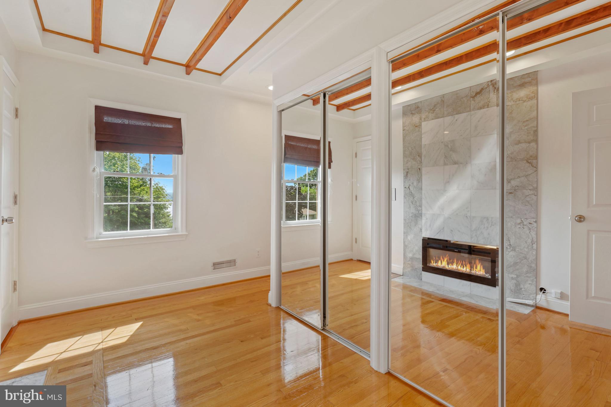 VILLAMAY - Residential Lease