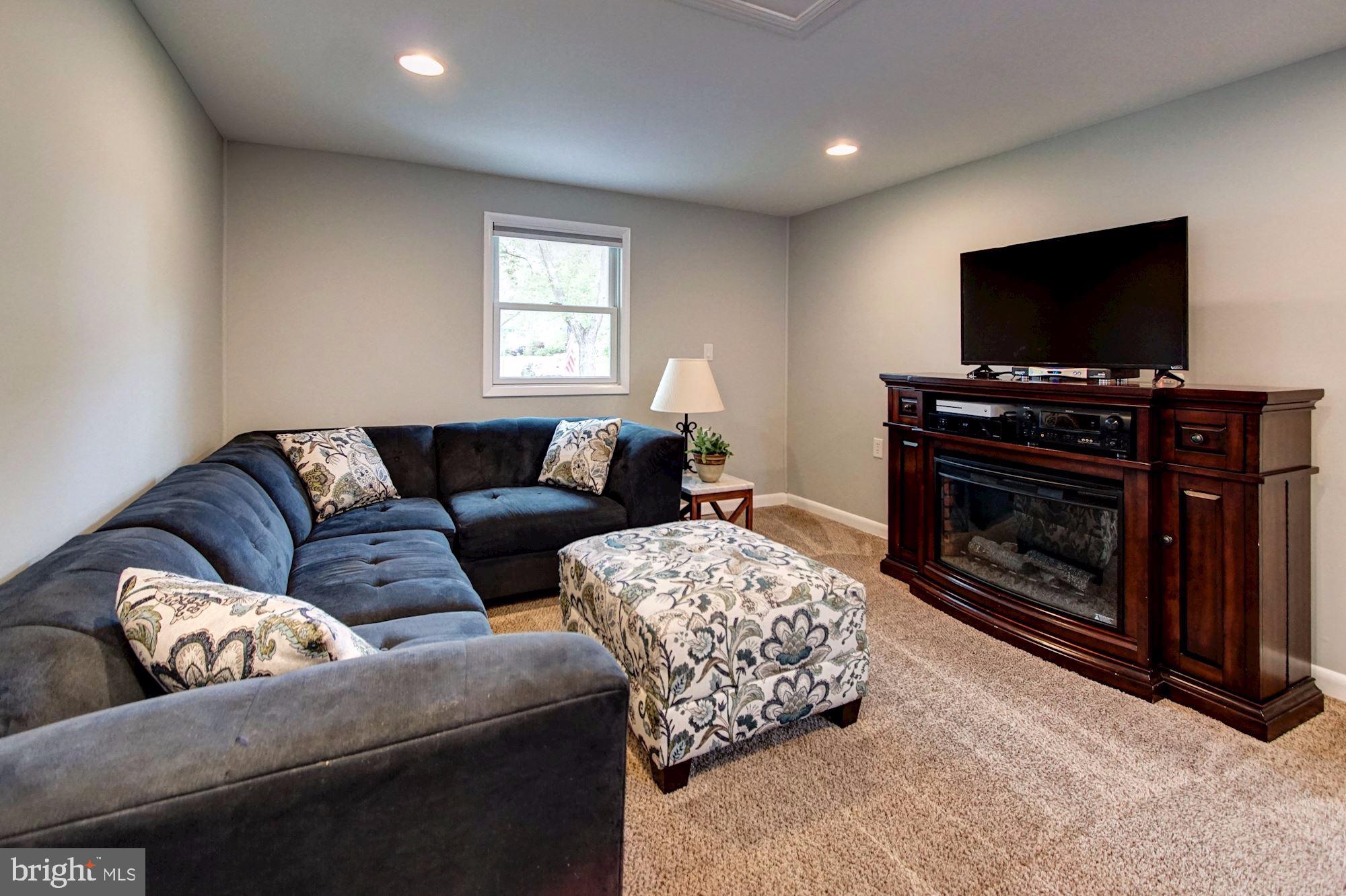 SOMERSET AT BELAIR - Residential