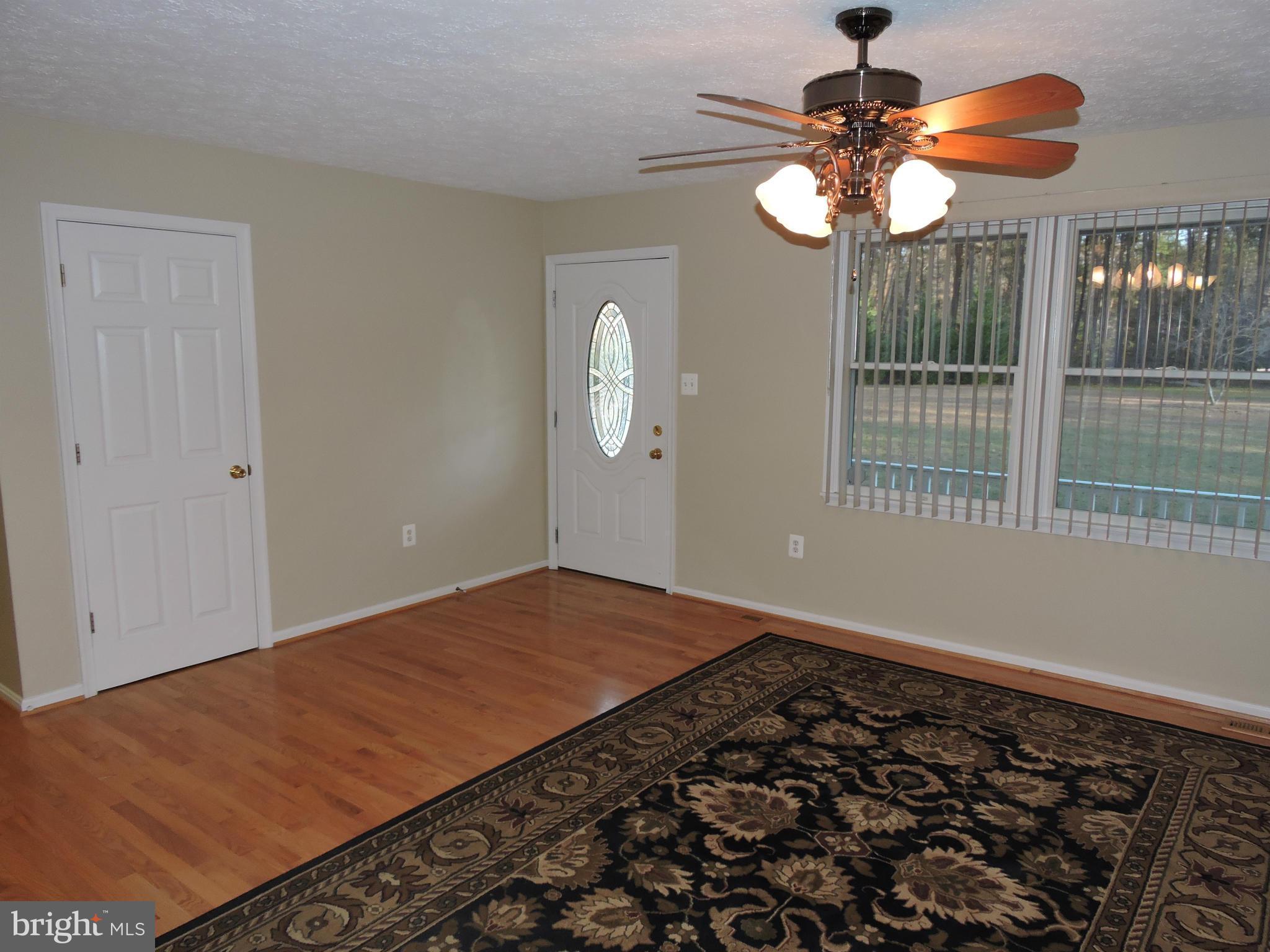 WOODVILLE ESTATES SUB - Residential Lease