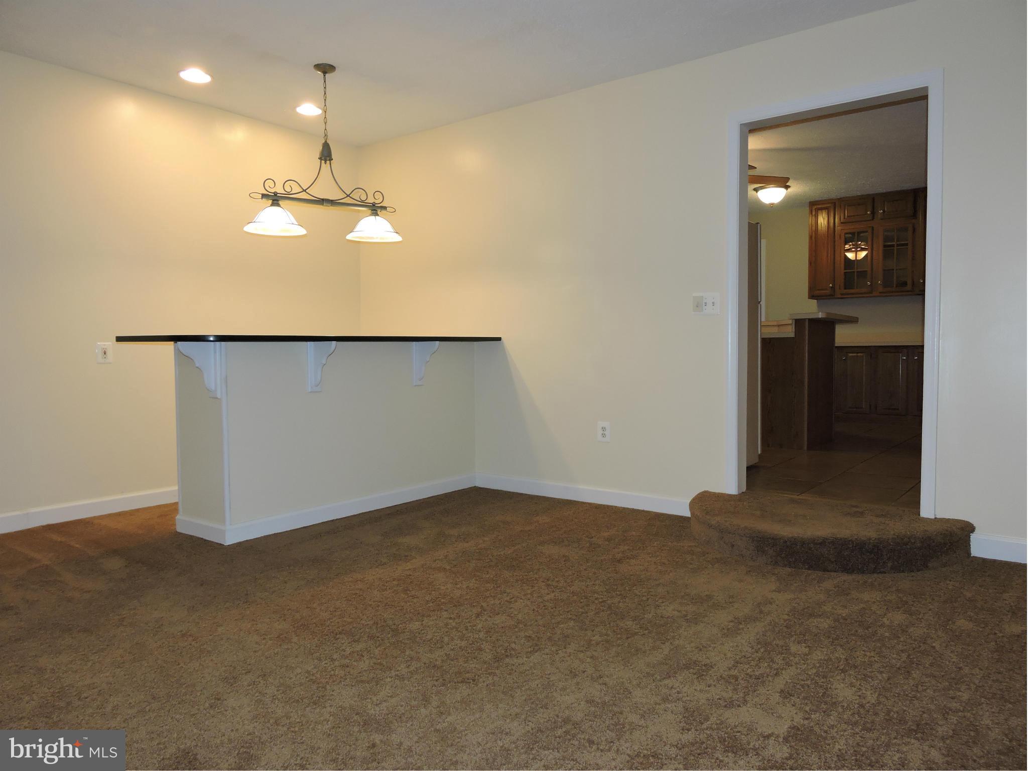 WOODVILLE ESTATES SUB - Residential Lease