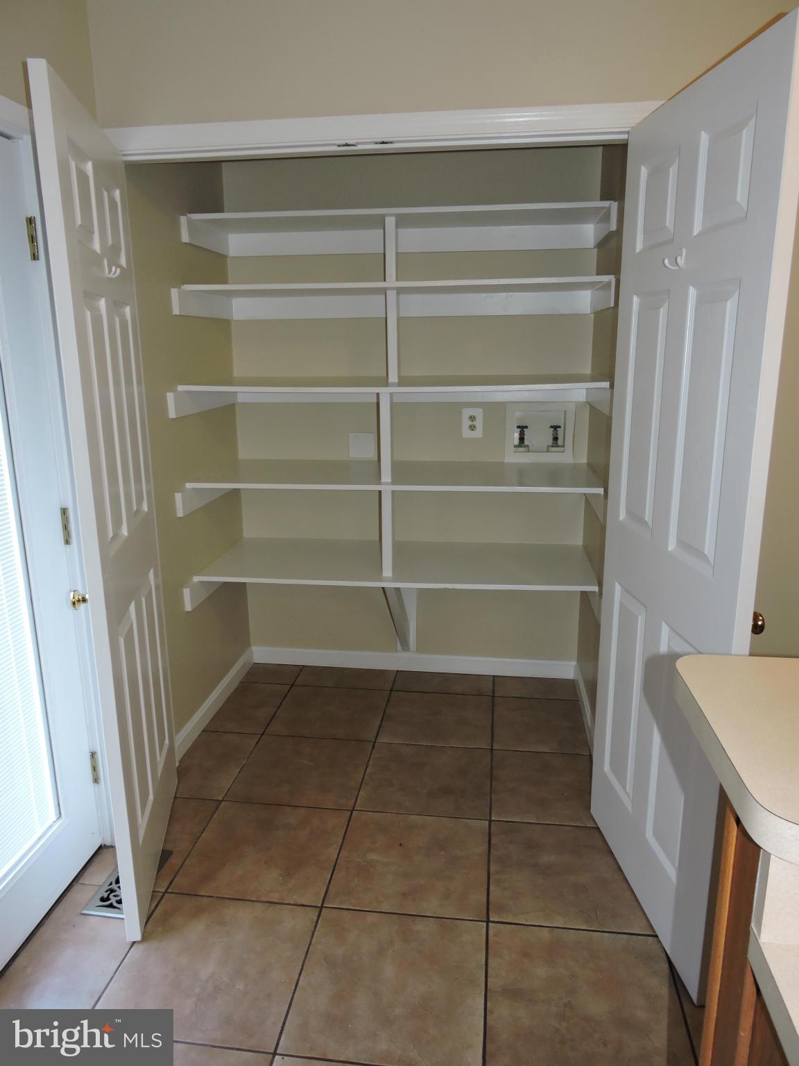 WOODVILLE ESTATES SUB - Residential Lease