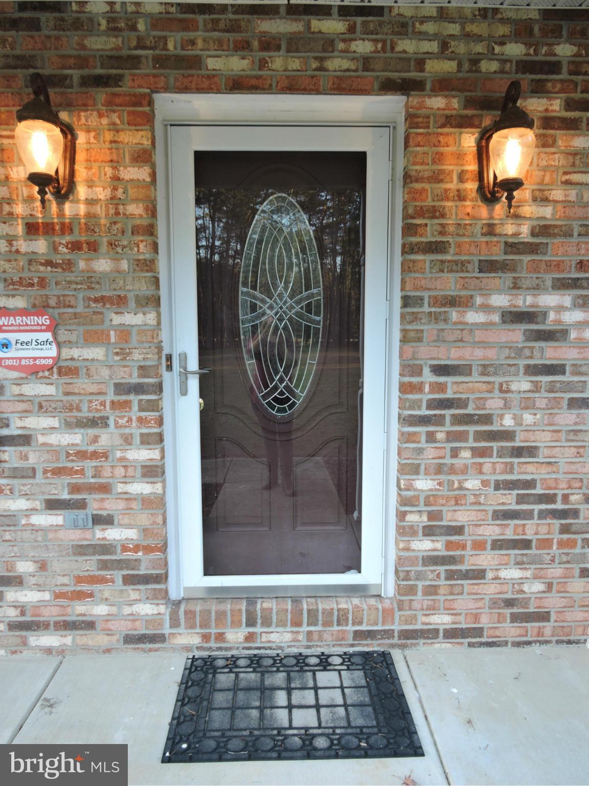 WOODVILLE ESTATES SUB - Residential Lease