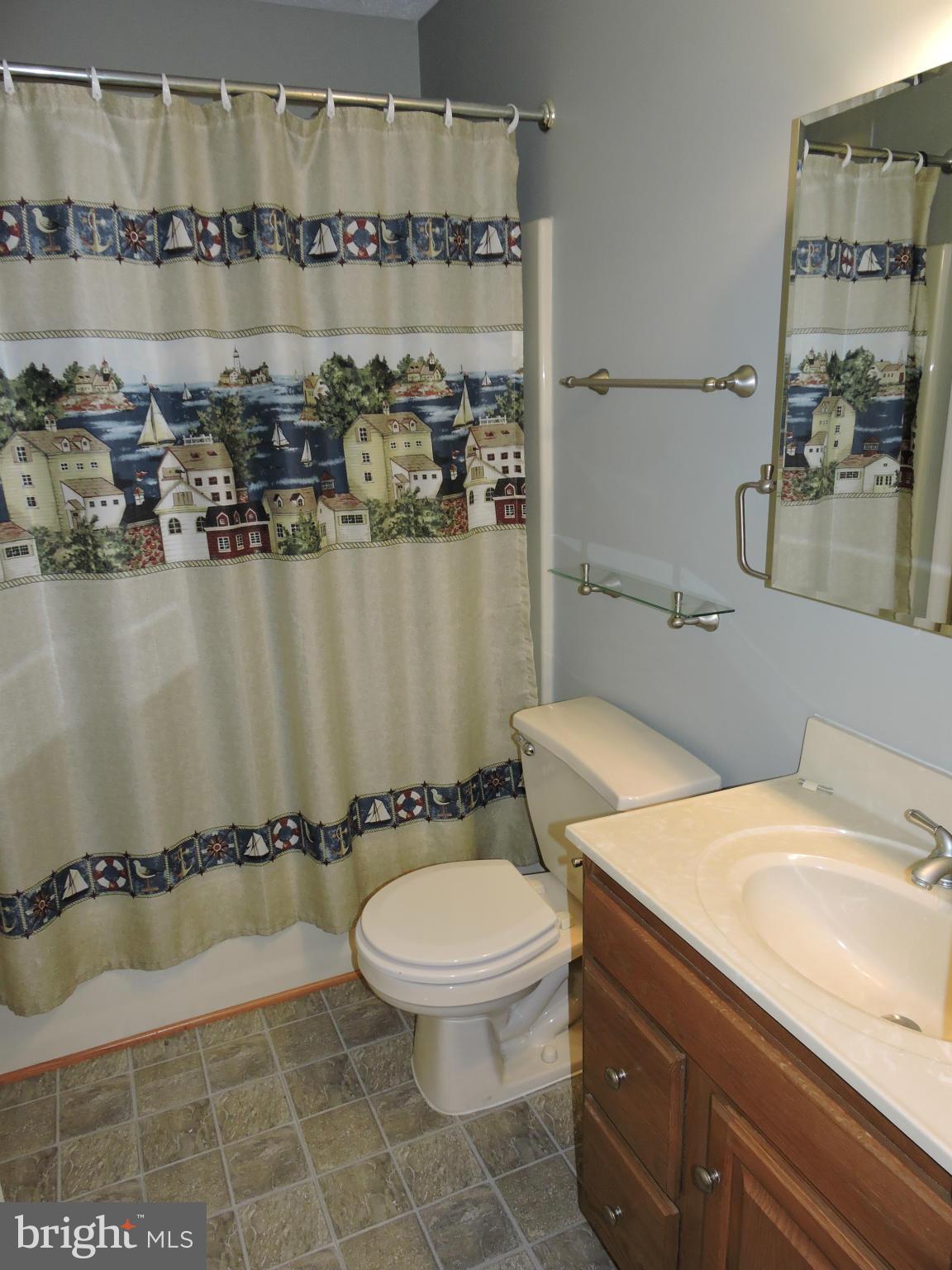 WOODVILLE ESTATES SUB - Residential Lease