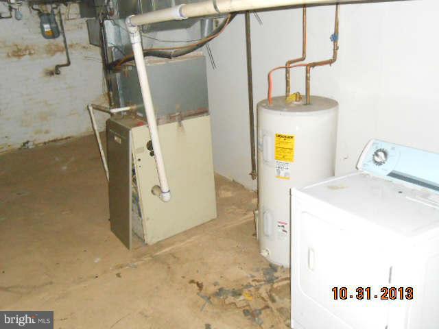 HOLLINS MARKET - Residential