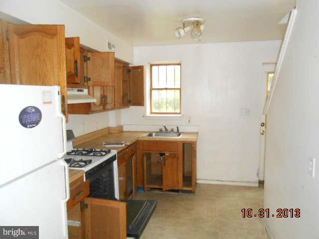 HOLLINS MARKET - Residential