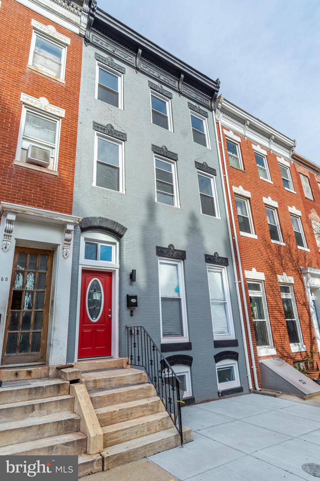 HOLLINS MARKET - Residential