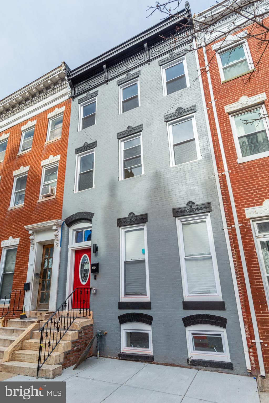 HOLLINS MARKET - Residential