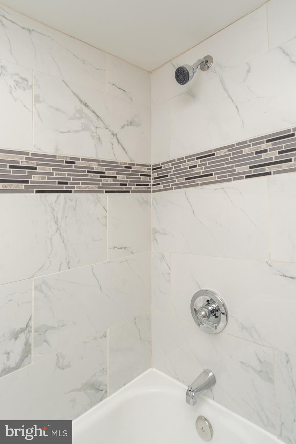 HOLLINS MARKET - Residential