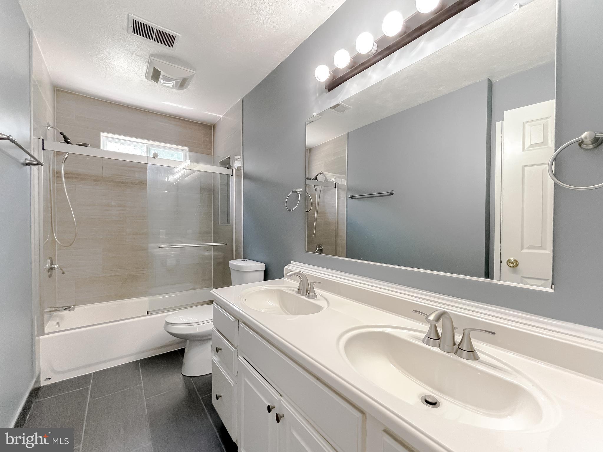 ROLLING ACRES - Residential