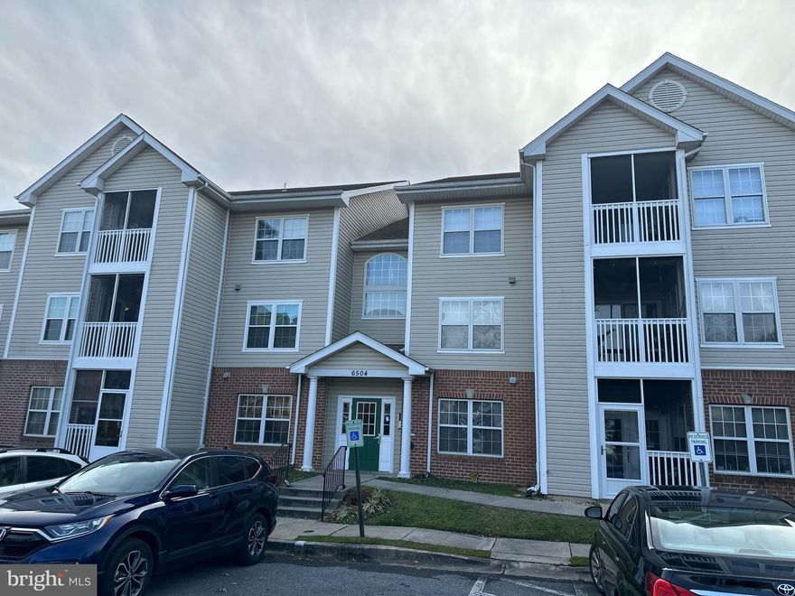 Now available in Cromwell Fountain! 2 bedroom 2 bathroom second floor unit! Tastefully updated, fresh paint, brand new carpet, and move in ready! Monthly rent includes condo association fee as well. Schedule a showing to see this great rental today. 2nd floor unit with one of the largest square footage in Cromwell Fountain. Both bedrooms have on-suite attached full bathrooms, primary with a large walk in closet. Pets case by case basis, New HVAC installed 2023, in unit full size washer and dryer.