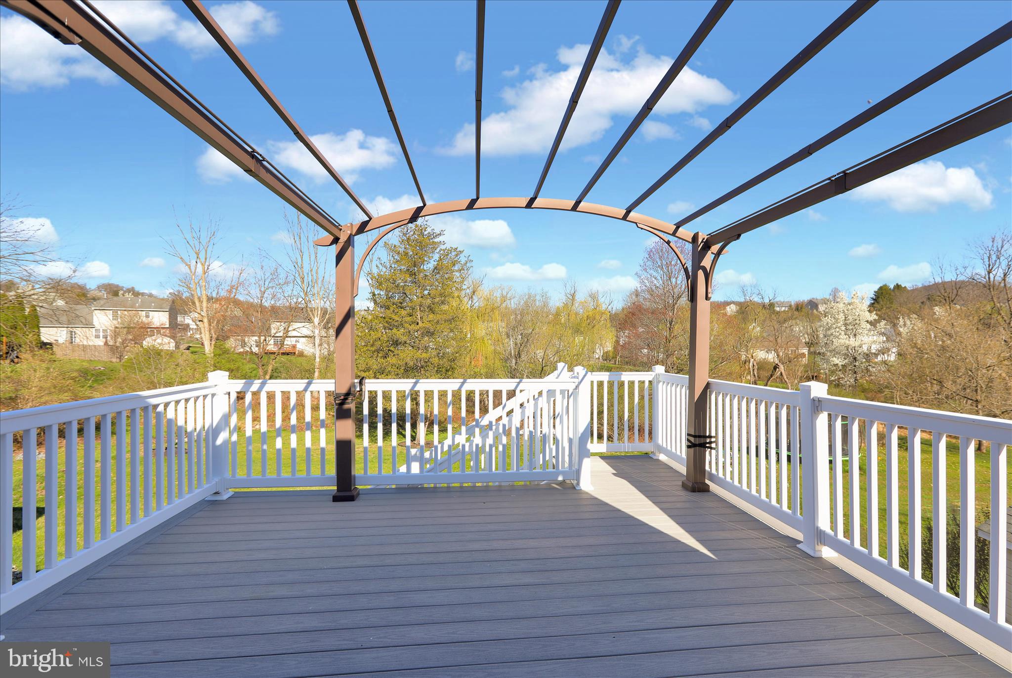 COUNTRY CLUB RUN - Residential