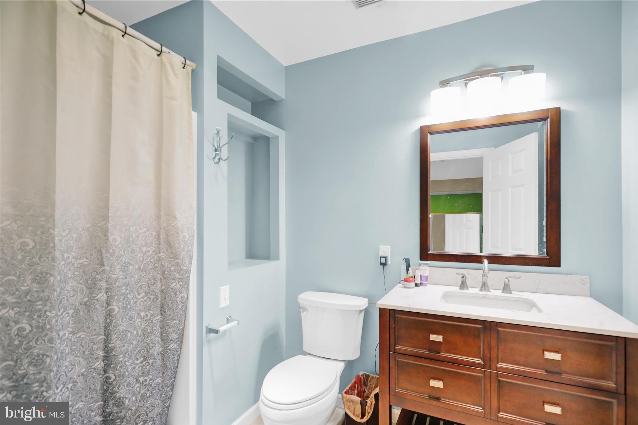 COUNTRY CLUB RUN - Residential