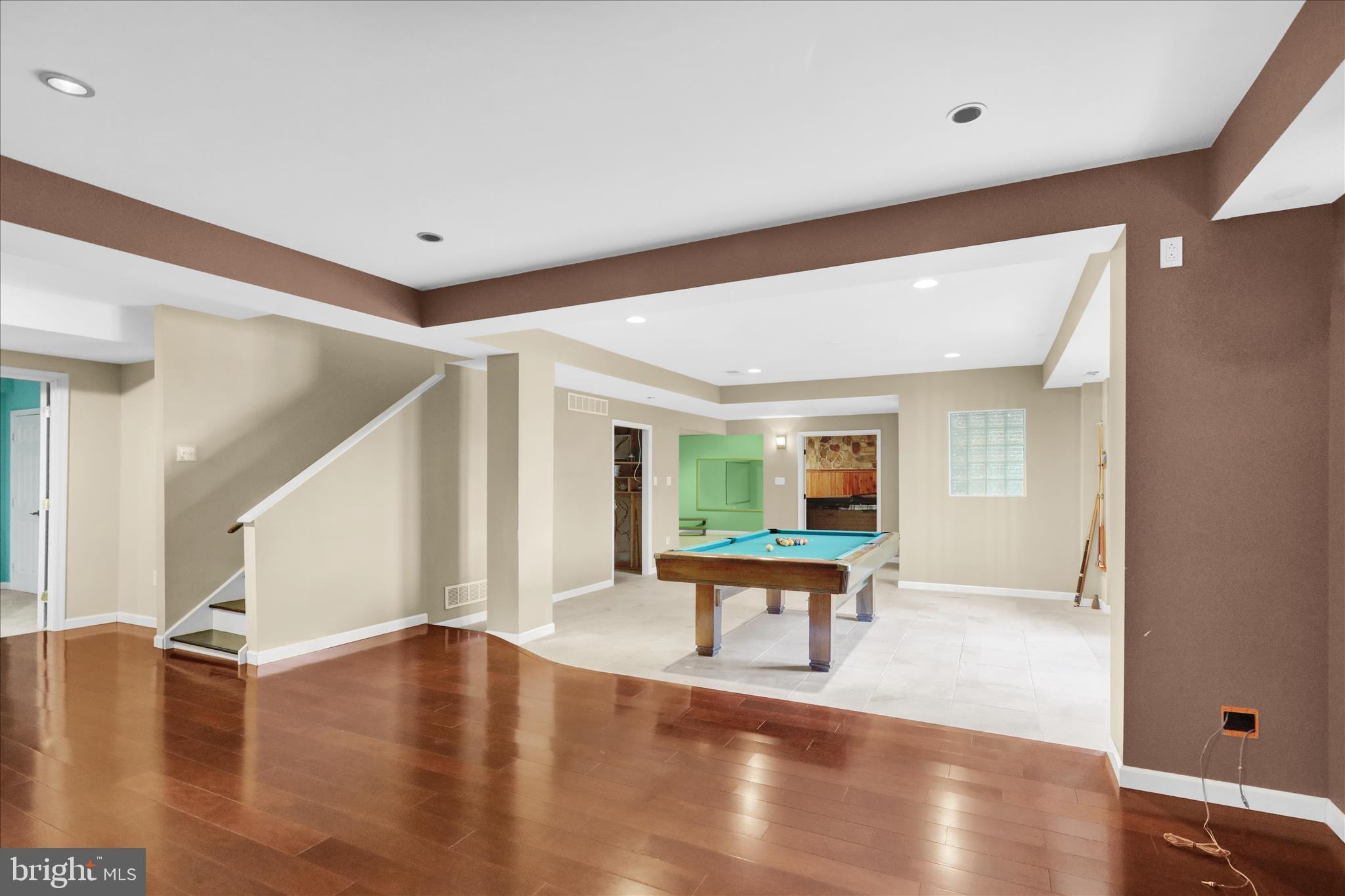 COUNTRY CLUB RUN - Residential