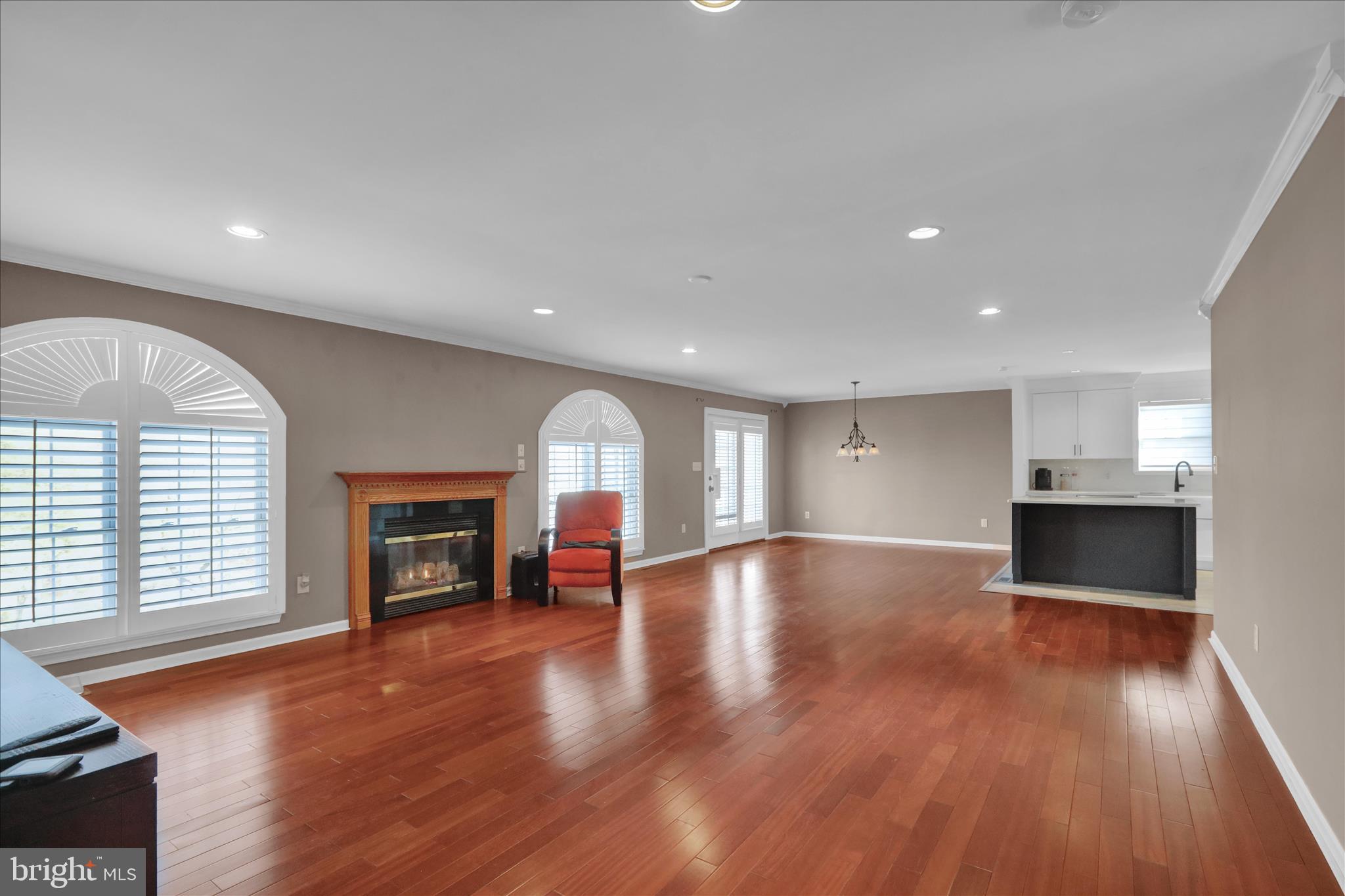 COUNTRY CLUB RUN - Residential