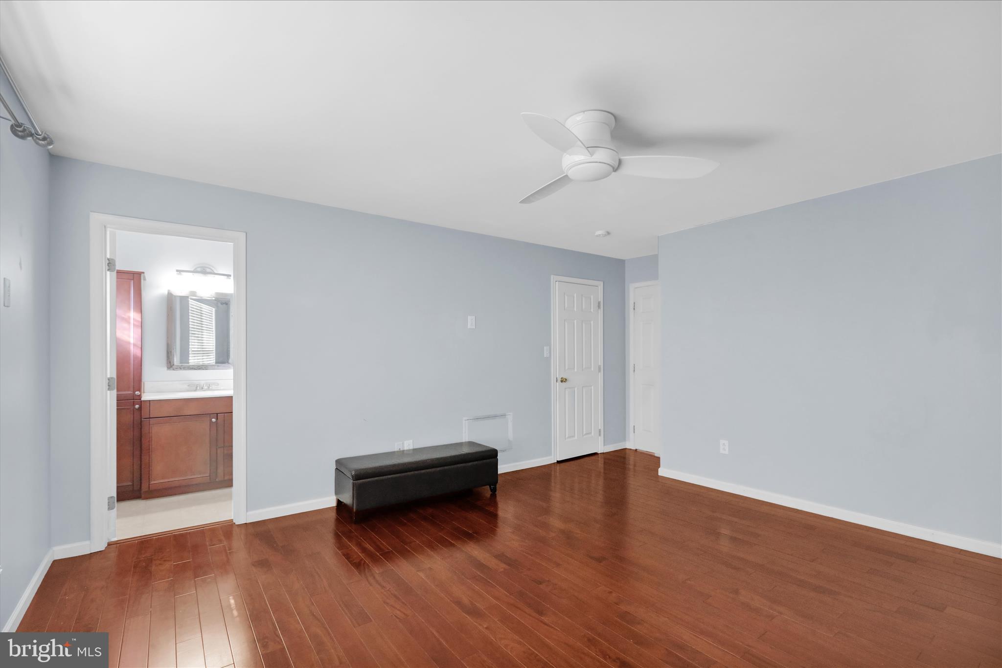 COUNTRY CLUB RUN - Residential