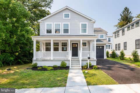 Photo of 129 Rockland Ave, NARBERTH, PA 19072 (MLS # PAMC2191280)