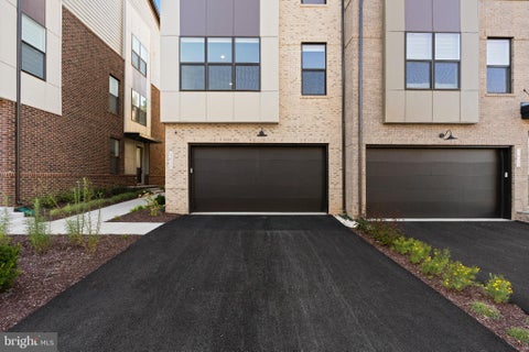 Photo of 1612 Fellowship Square, RESTON, VA 20190 (MLS # VAFX2339498)