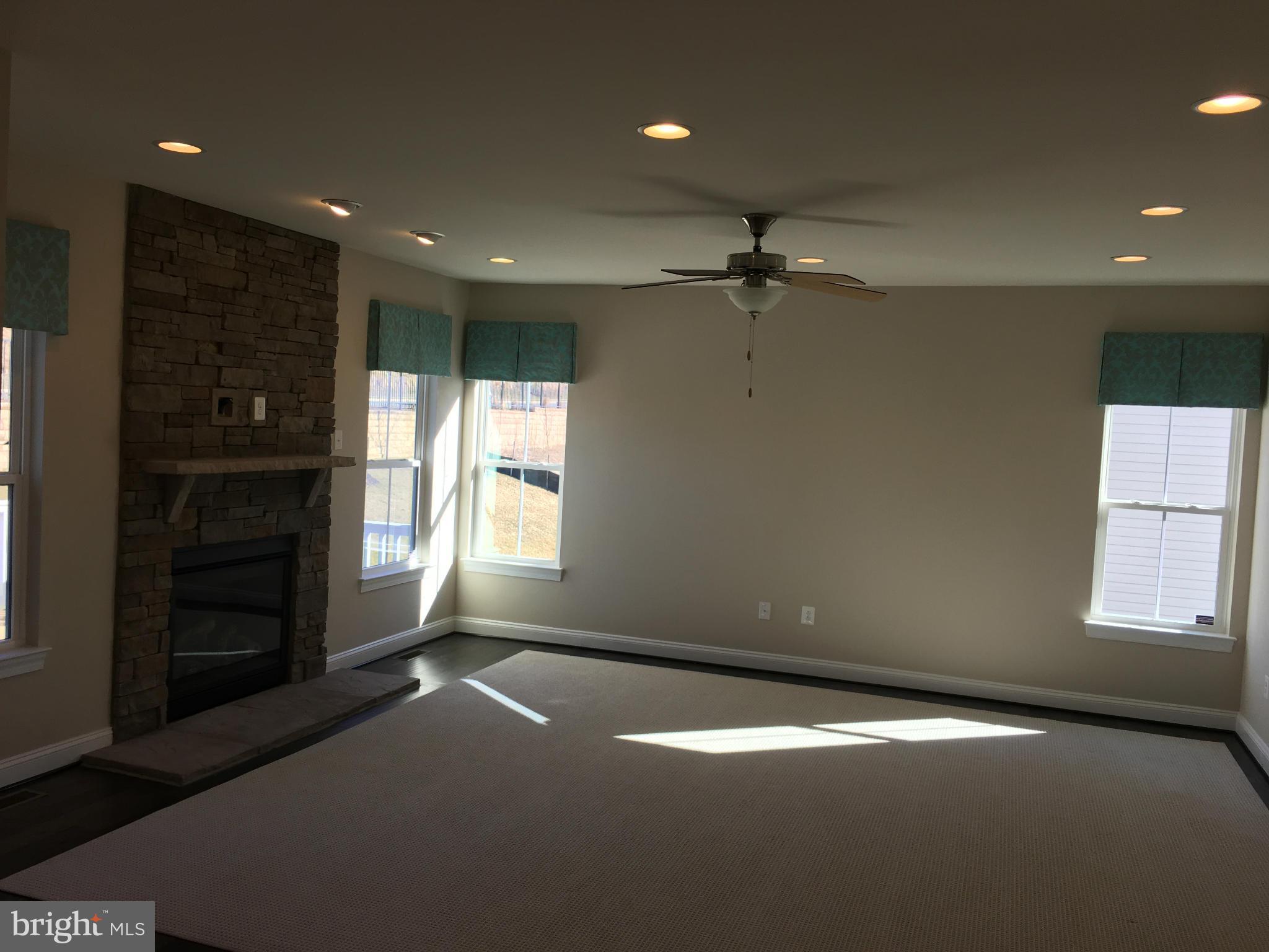 SOUTHGATE - Residential Lease