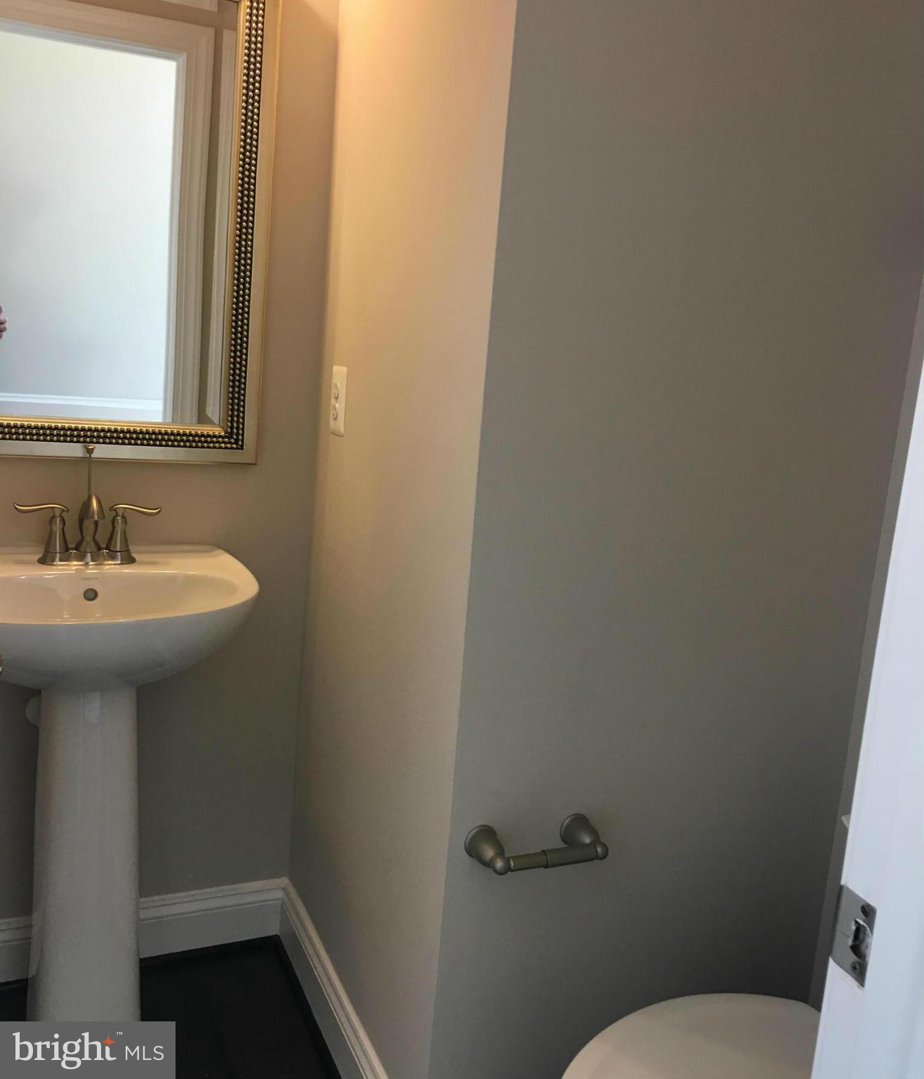 SOUTHGATE - Residential Lease