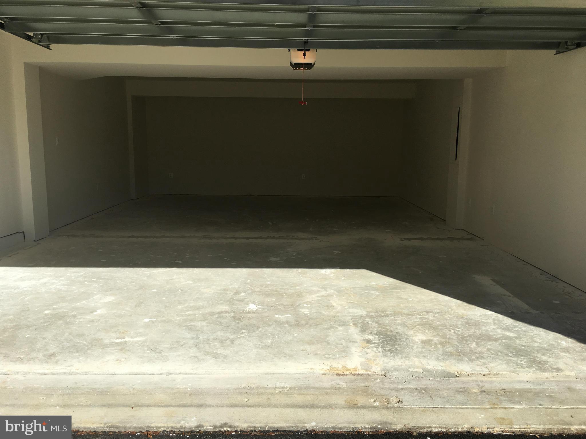 SOUTHGATE - Residential Lease