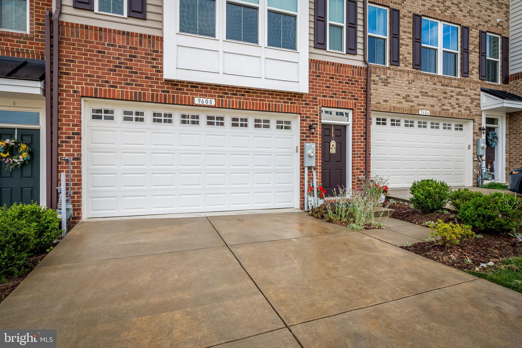 9608 JULIA LANE