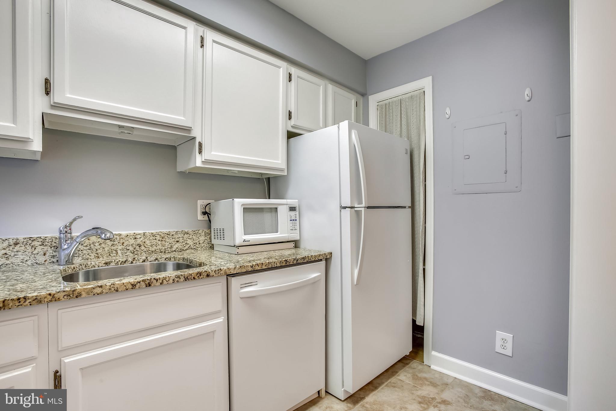 COMMONS OF ARLINGTON - Residential