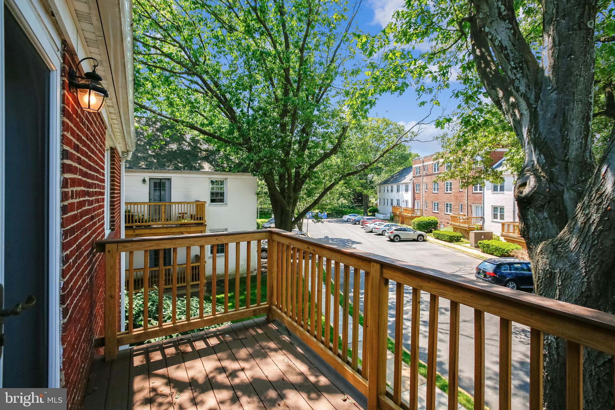 COMMONS OF ARLINGTON - Residential