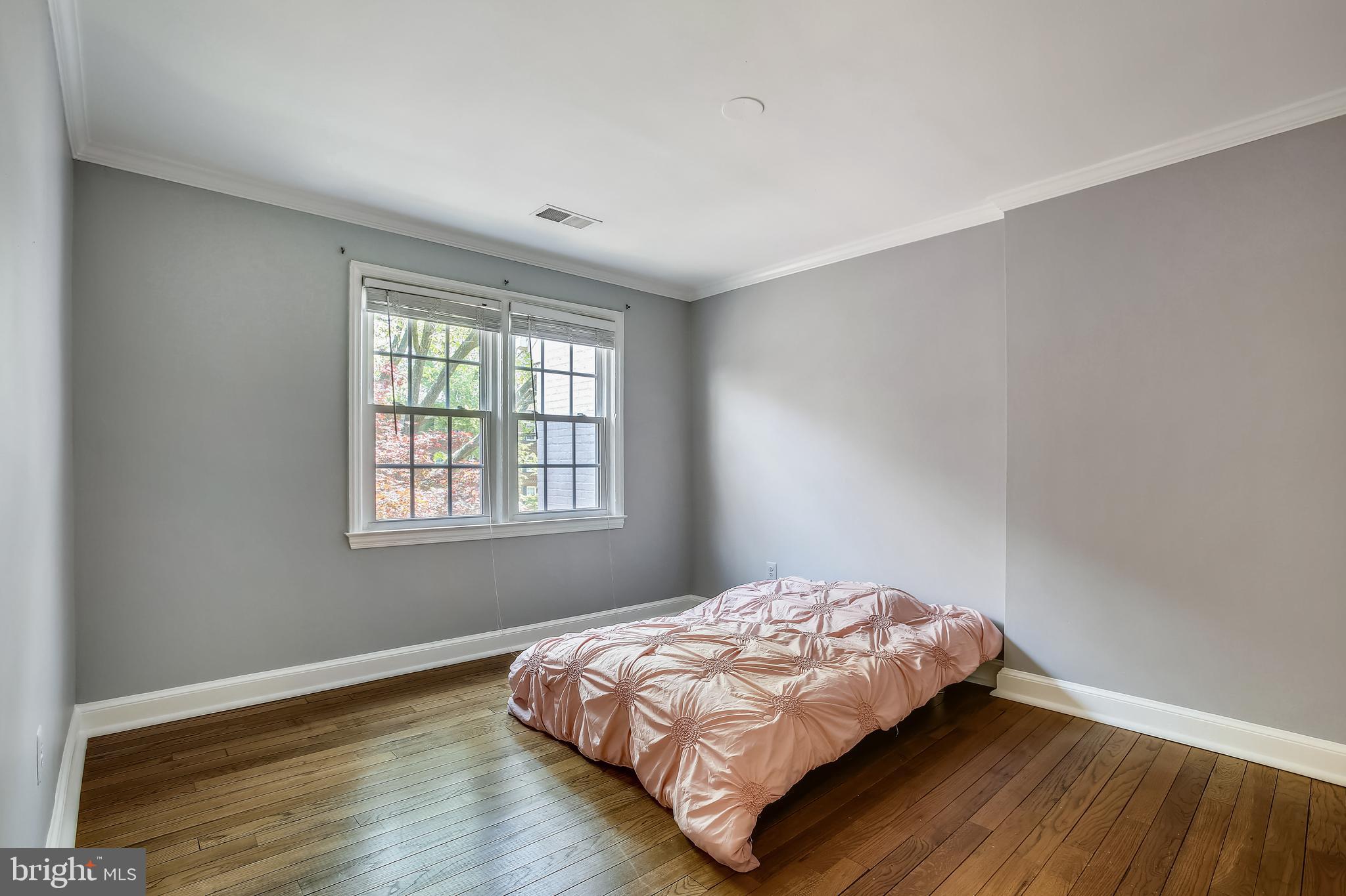 COMMONS OF ARLINGTON - Residential