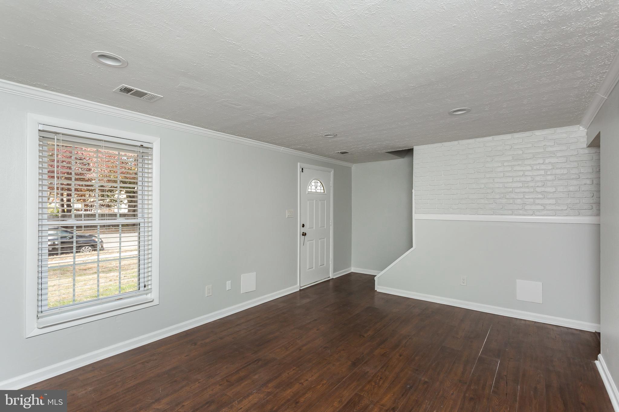 THE HIGHLANDS - Residential Lease