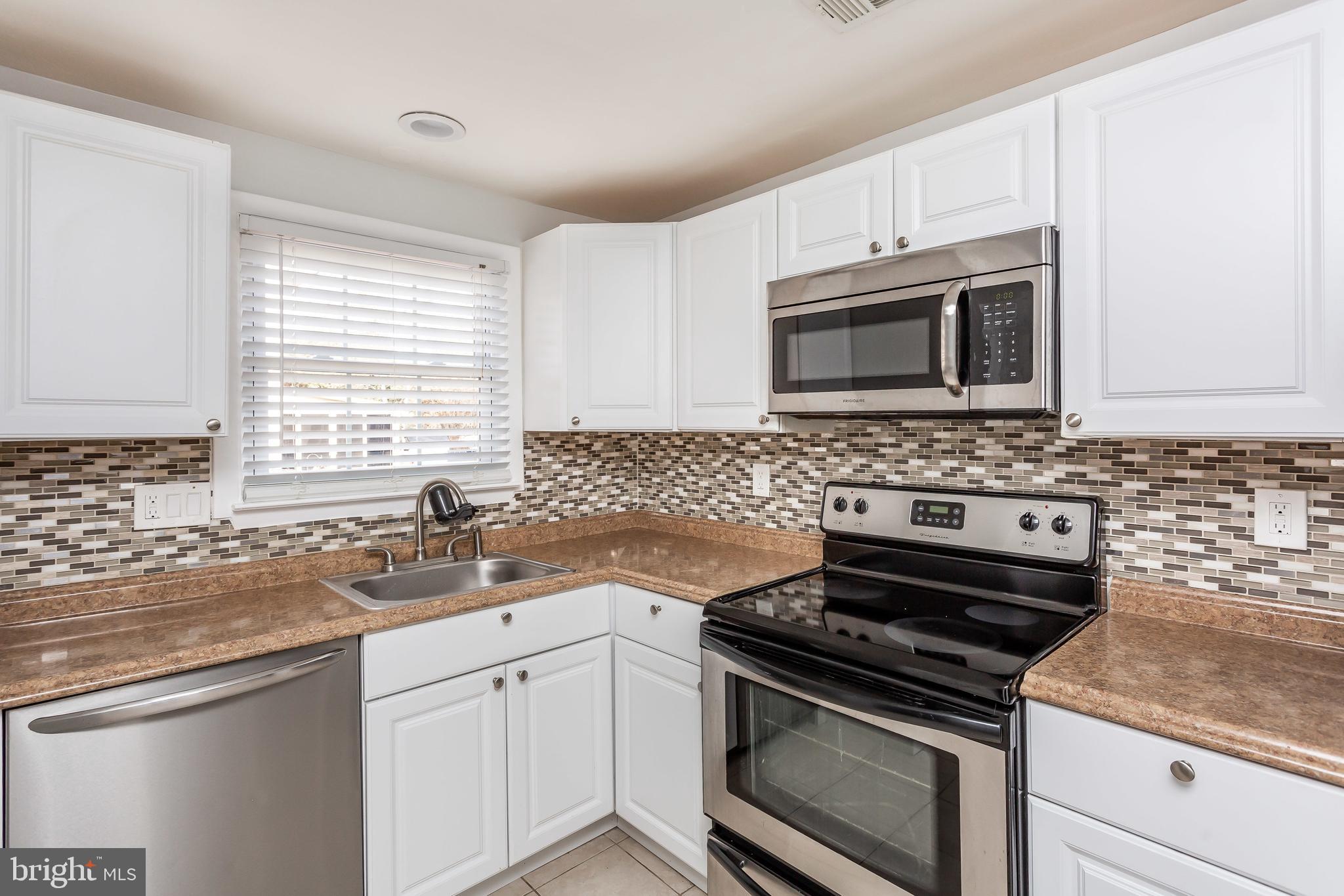 THE HIGHLANDS - Residential Lease