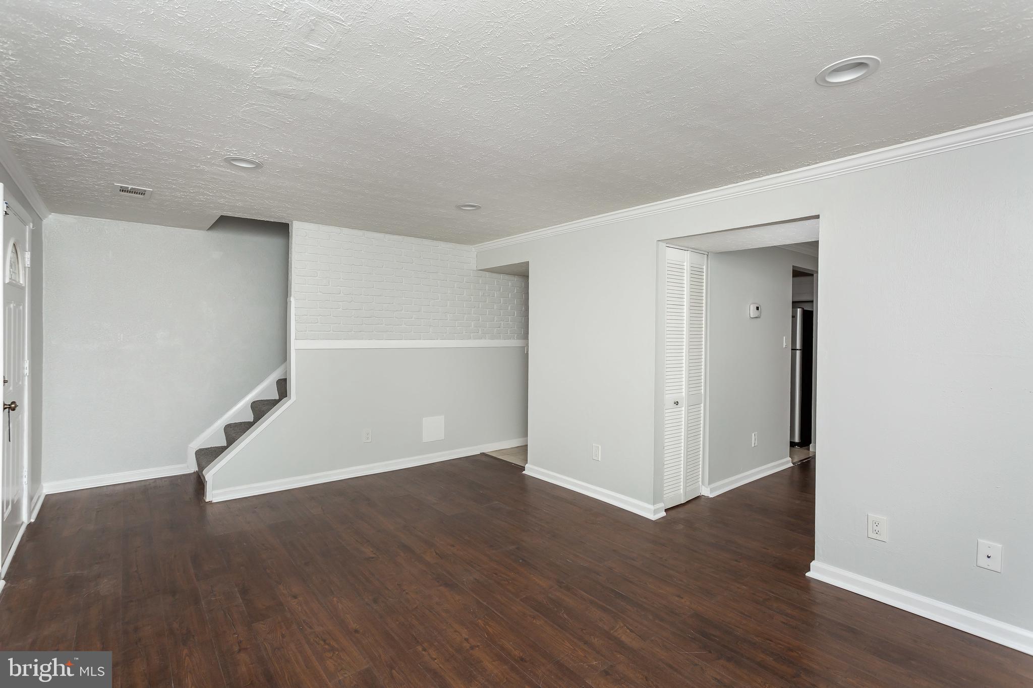 THE HIGHLANDS - Residential Lease