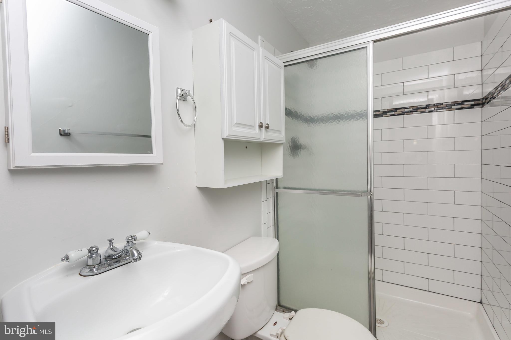 THE HIGHLANDS - Residential Lease