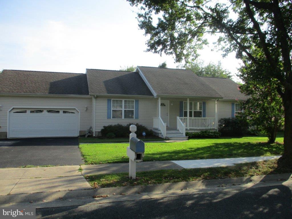 WAYLANDS - Residential