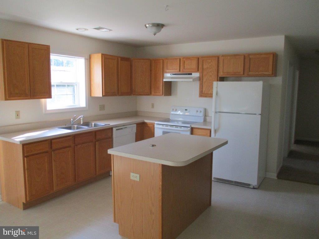 WAYLANDS - Residential