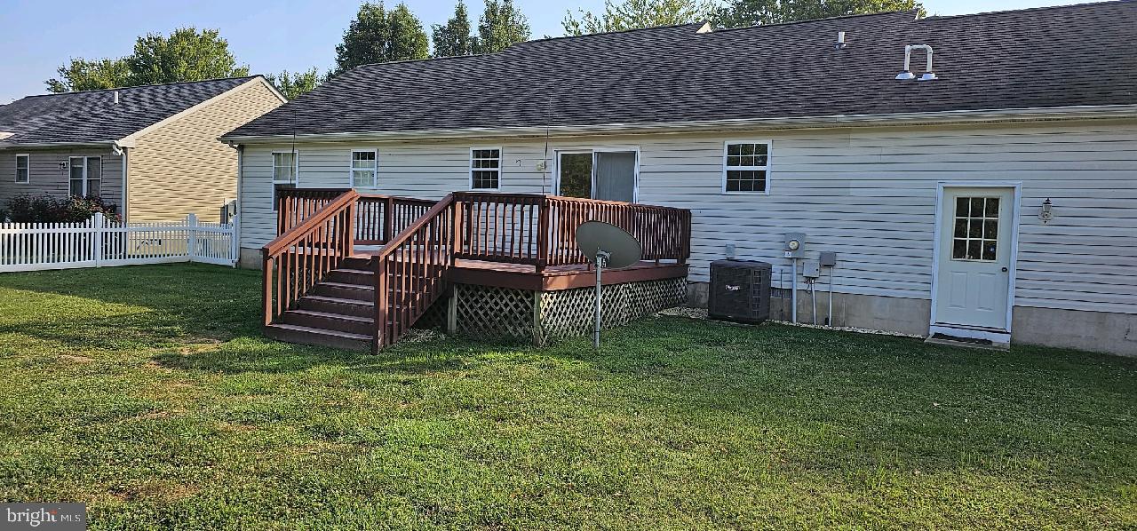 WAYLANDS - Residential