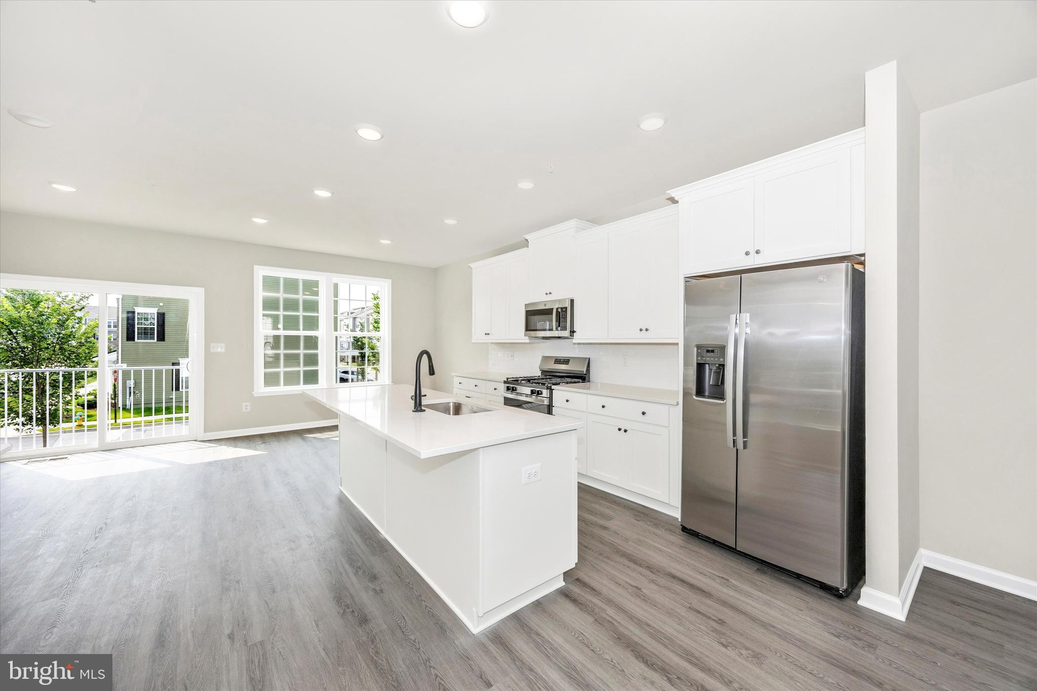 SPRING BANK - Residential