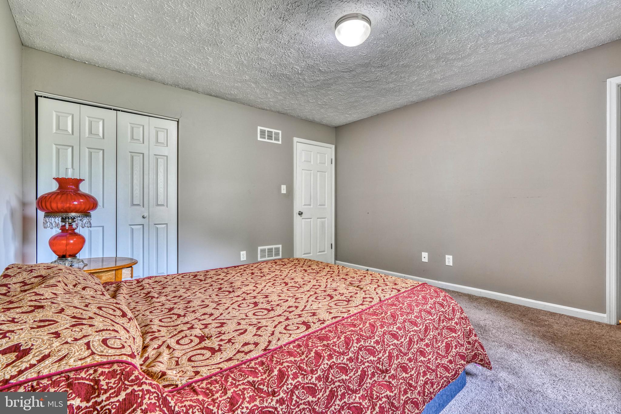 SPRING MEADOW - Residential