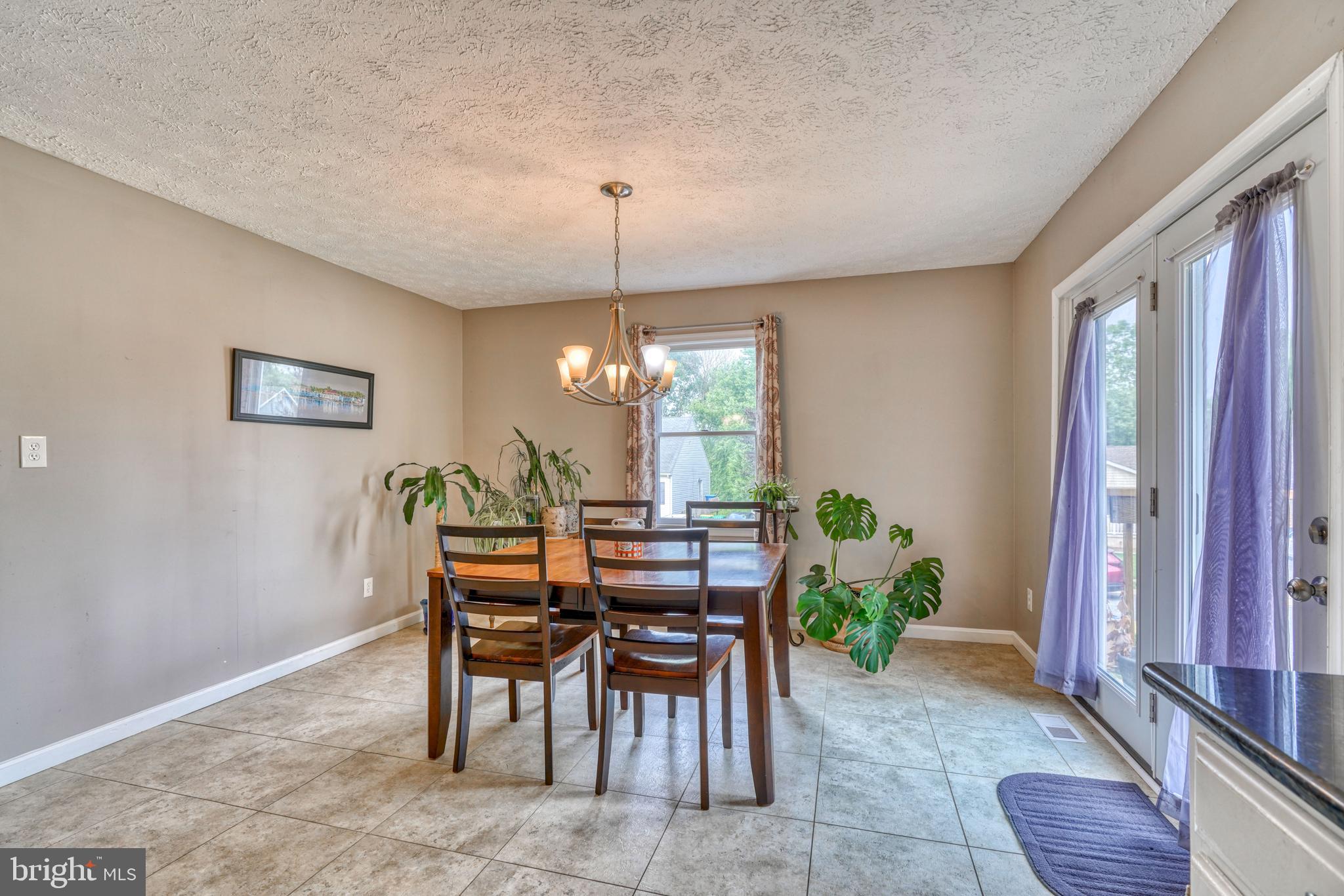 SPRING MEADOW - Residential