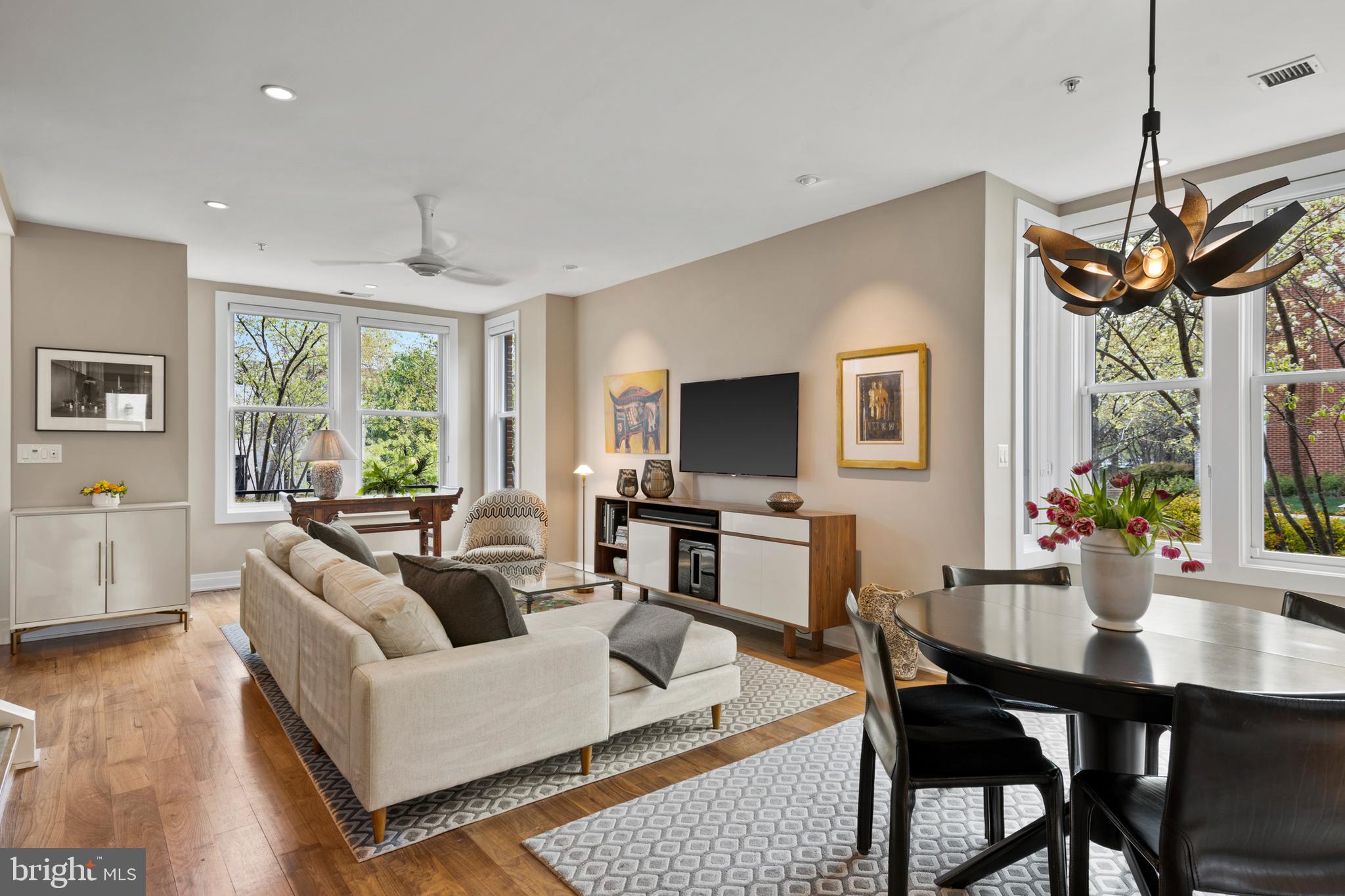 CAPITOL HILL - Residential