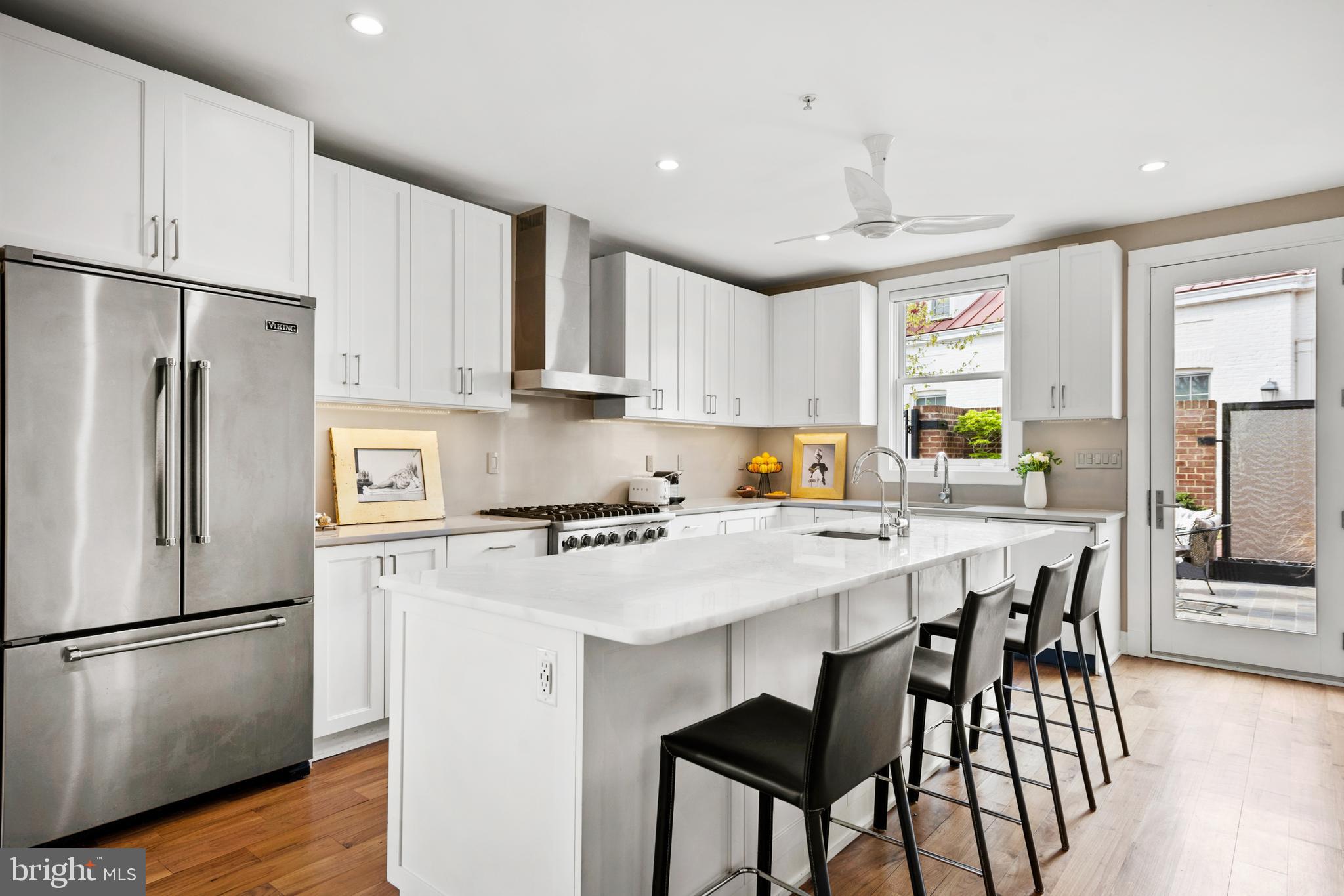 CAPITOL HILL - Residential