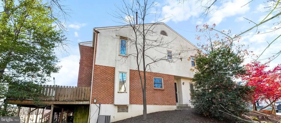 Media, Pennsylvania 19063, United States, 3 Bedrooms Bedrooms, ,4 BathroomsBathrooms,Residential,Contingent,28374