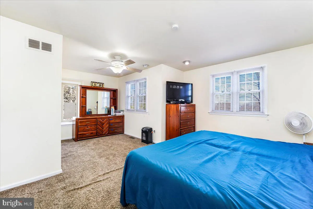 Media, Pennsylvania 19063, United States, 3 Bedrooms Bedrooms, ,4 BathroomsBathrooms,Residential,Contingent,28374