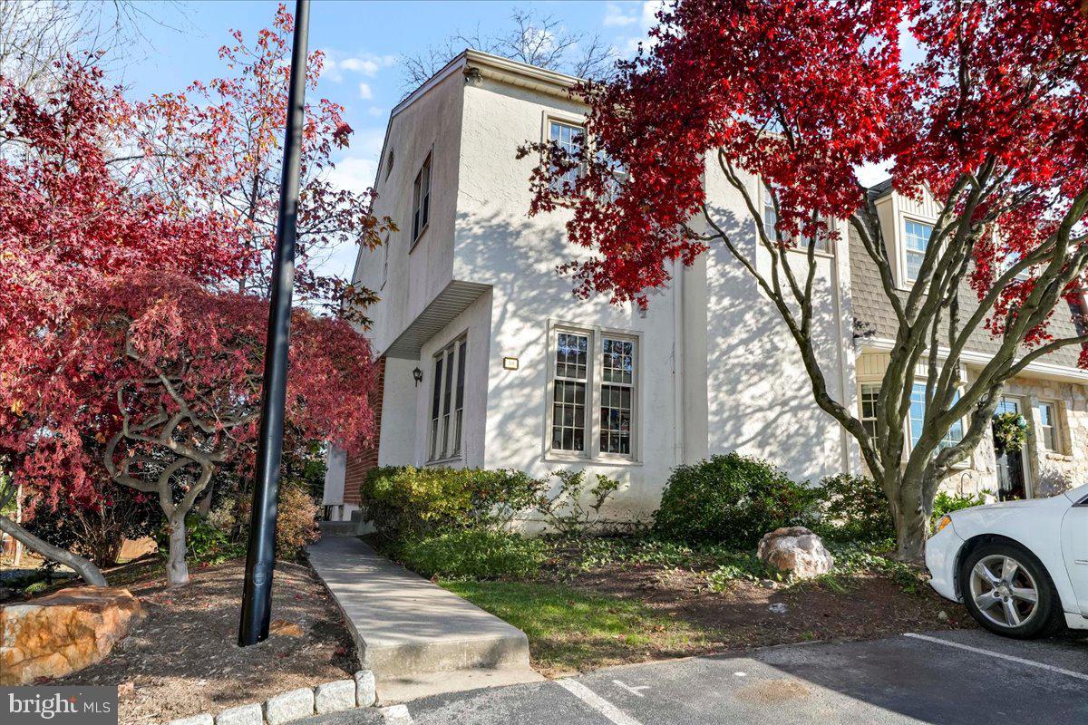 ROSE TREE WOODS - Residential